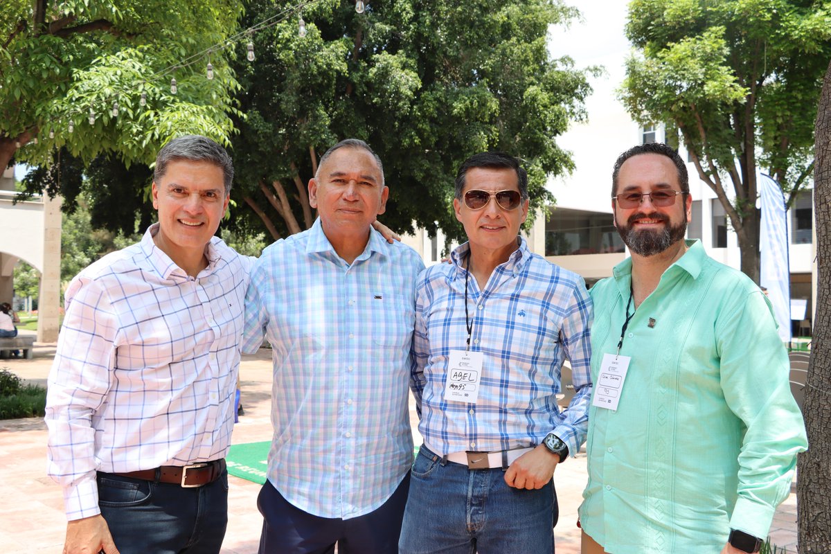 Los EXATEC regresaron al lugar donde todo comenzó.
Entre abrazos, risas y recuerdos, revivimos lo que hace único al Tec Campus Querétaro: su gente.

Gracias por volver.

#RegresoACasaEXATEC #TecCampusQuerétaro