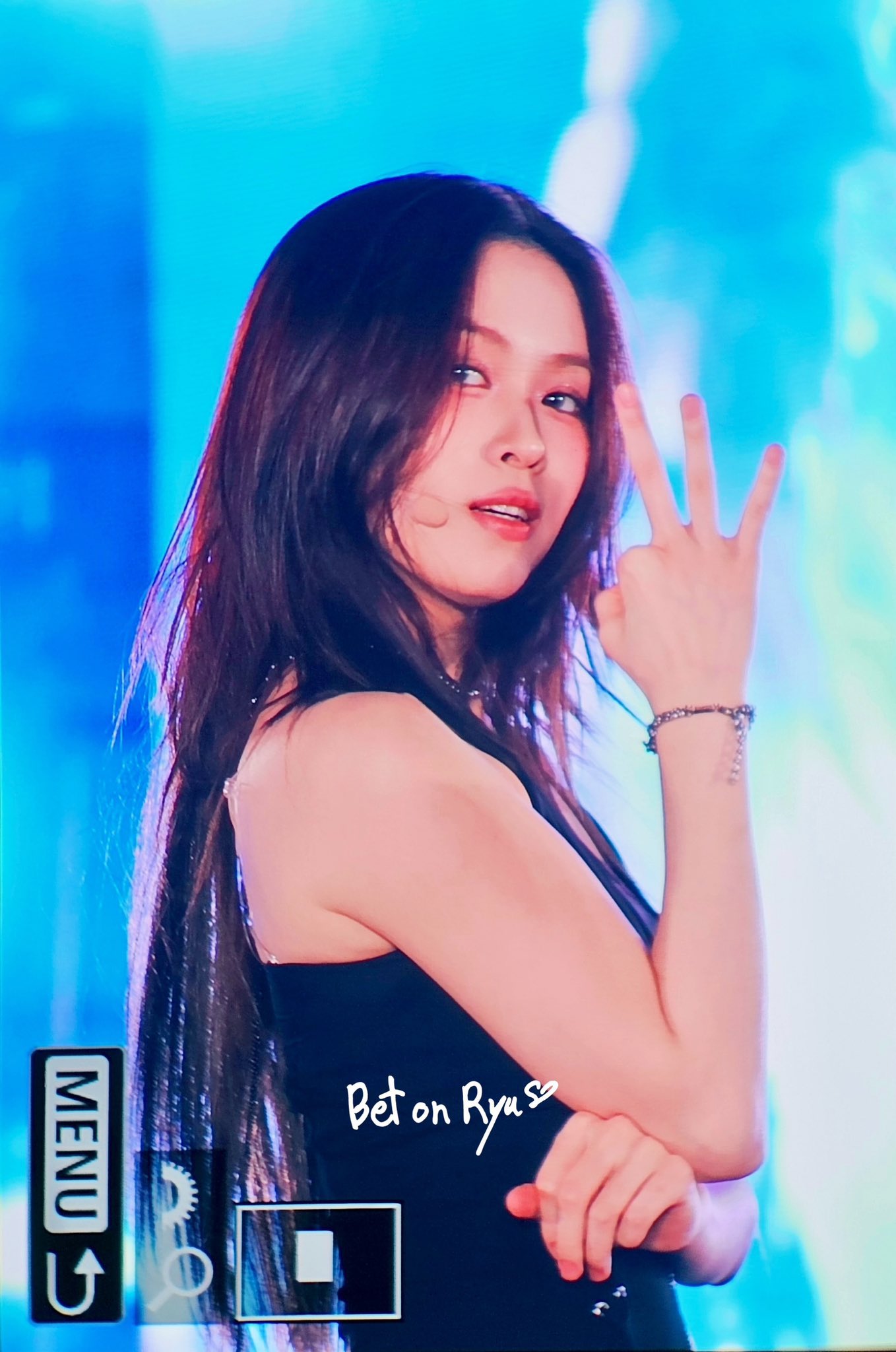 Ryujin moments that could kill a sapphic on X: 