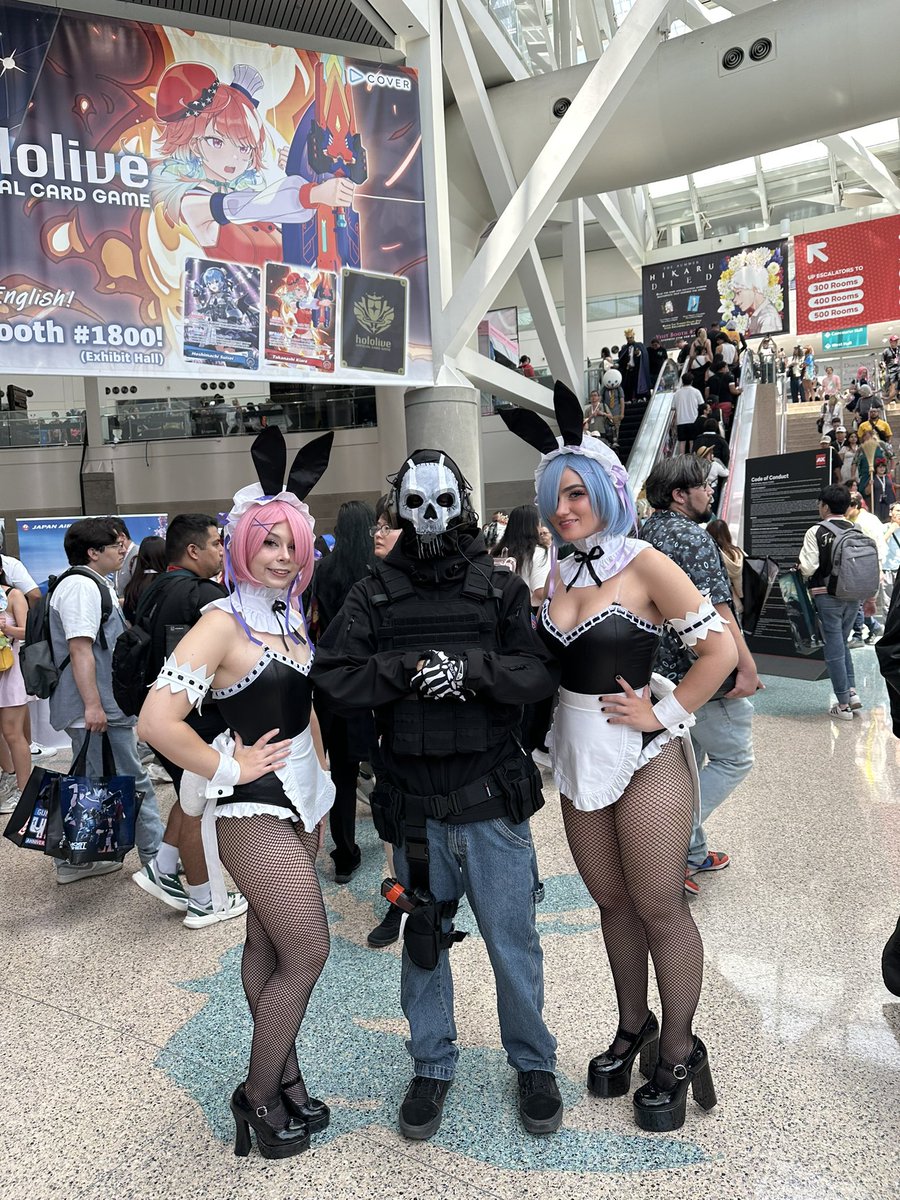 Syskr4's tweet photo. #AnimeExpo2025 was chilling https://t.co/4RvpKs9lnv