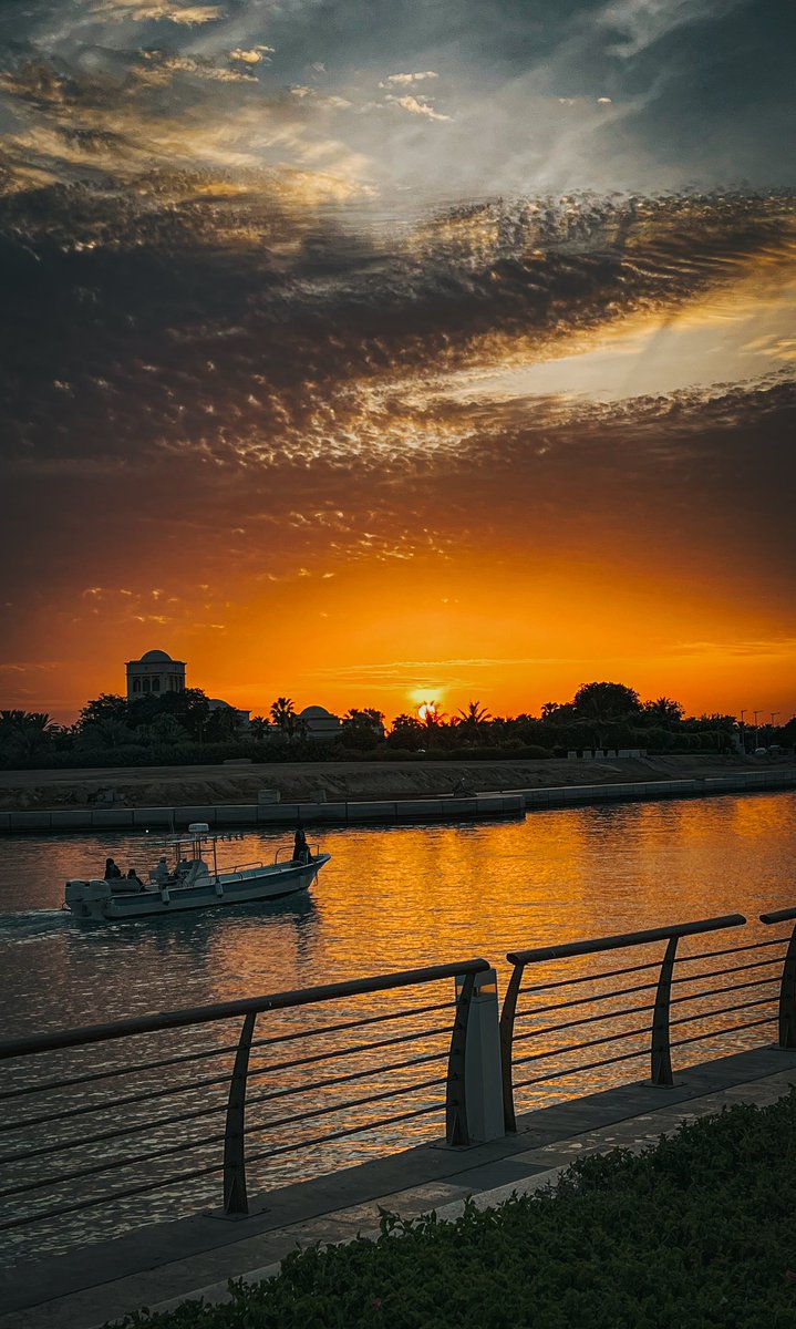 جمال الغروب عالم ثاني #تصويري
