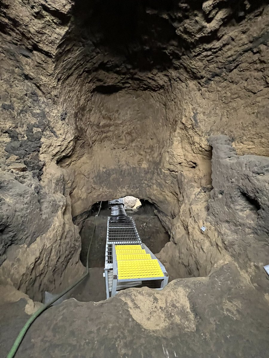 Qué inolvidable experiencia ser parte de los pasajeros en el tren Mexica de <a href="/CPKCdeMexico/">@CPKCdeMéxico</a> y conocer el Proyecto Tlalocan coordinado por el arqueólogo Sergio Gómez, descubridor del inframundo en #Teotihuacan