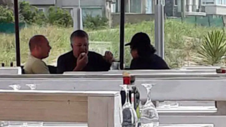 D' Alessio con Stornelli comiendo placidamente. Qué tiempos aquellos!
La razón para que estas cosas no hayan sido escándalo es que entre los objetivos de estas asociaciones está debilitar la opción peronista de gobierno.
Eso estimula mucho la tolerancia.