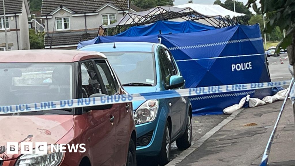 Man arrested after death of woman found injured on Dundee street -  vale50plus.org/man-arrested-a…