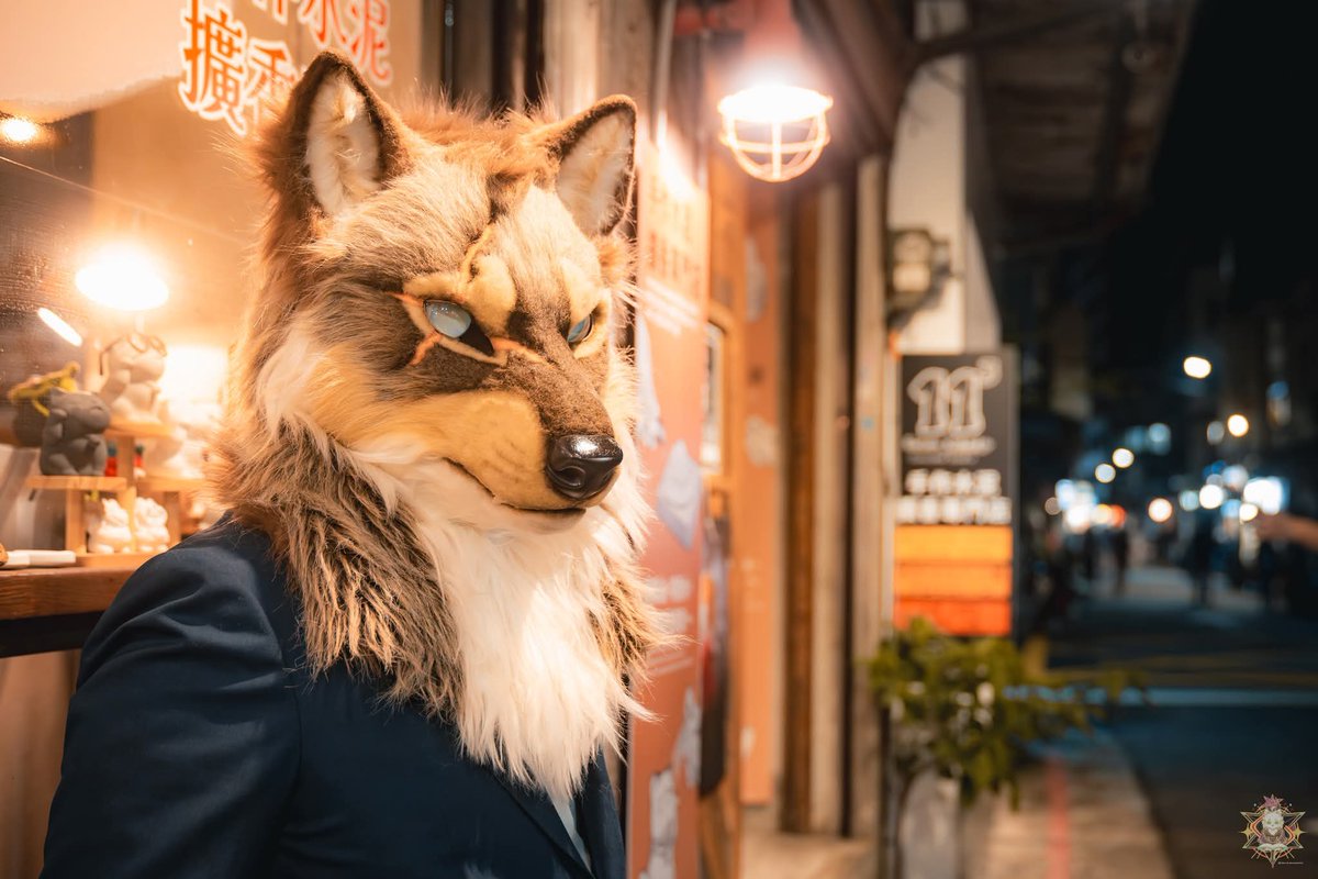 忙碌的生活也需要讓自己休息一下
🪡  <a href="/BeastFantasia/">Beast Fantasia Studio</a>
📸 <a href="/BenzaiWolfx0v0/">奔仔 | ベンザイ@Twitch VT</a>
#FursuitEveryday