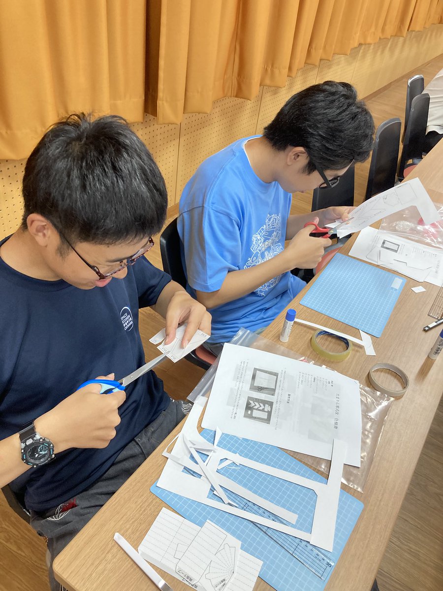 RyudaiRobot's tweet image. たまりん零式改を作っている様子です〜
#宇宙甲子園 
#宇宙甲子園沖縄
