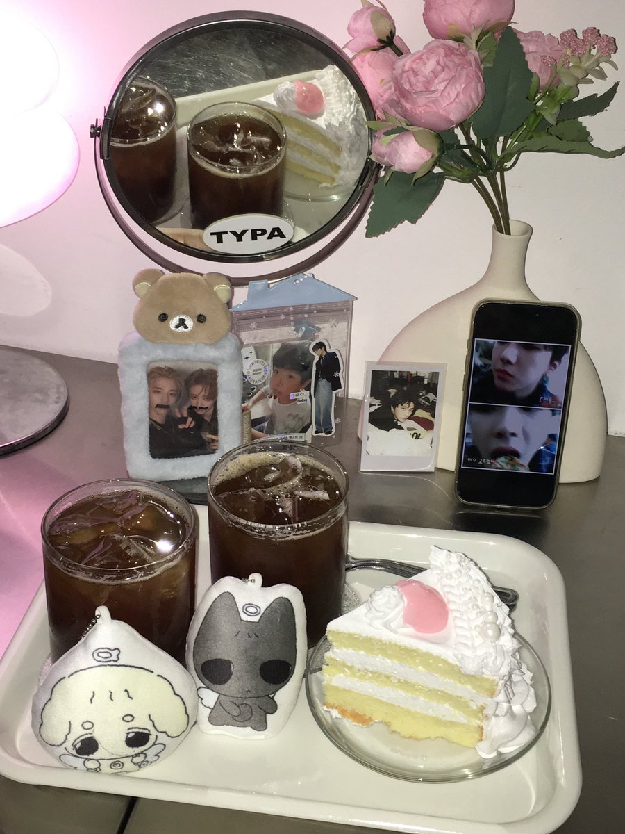 생좐신고 .
혐생 챙겨야 해서 잘 못 들어오는데
안 썰어주신 트친깅들한테 감사인사 올립니다 🫶