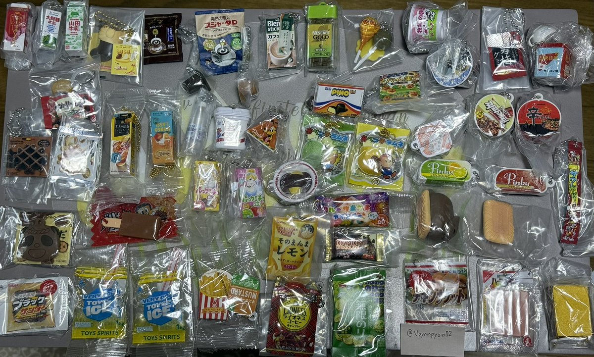 Npyonpyon02's tweet photo. ガチャ ミニチュア 食品 交換 異種

譲…画像1~6の物  ※ALTご確認ください

求…リプ    combiガチャ、ミルキー優先
食品系未所持の物、過去ガチャ
       (未所持はなんでも検討します)

郵送での交換お願いします
纏めて交換歓迎です！
検索からもお気軽にお声がけください https://t.co/fWpdUQq3qh