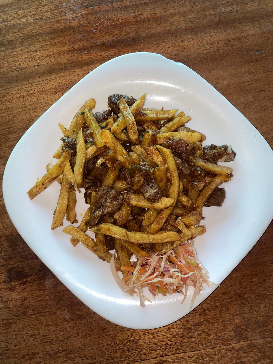 SelbyHResort's tweet photo. What a beautiful day it is to enjoy the chips combo. Visit us today for this mouth watering meal . For reservations and bookings call us on 0797676787 https://t.co/UNkXXxY6LO