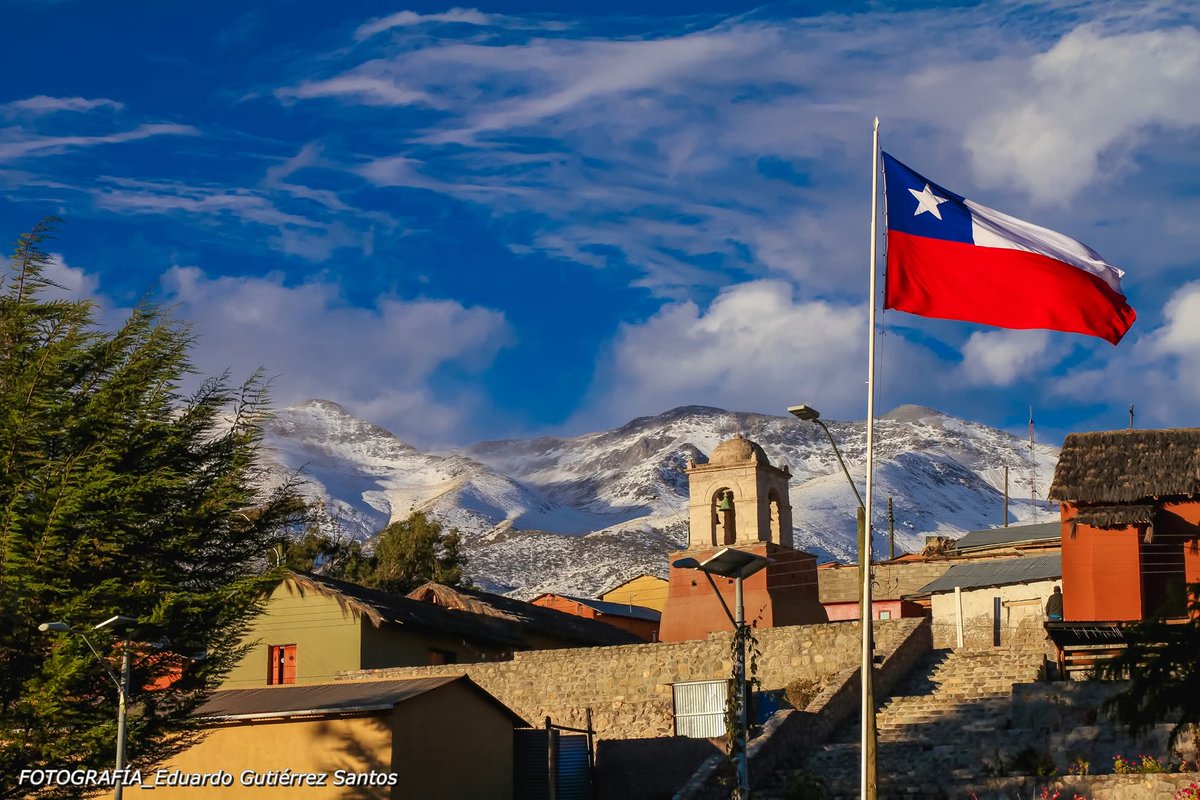 ¡Buenos días hermosa región! 🌥️
Este lindo domingo de invierno lo iniciamos junto al pueblo de Belén en plena precordillera de la comuna de Putre. 🏔️
¡Aprovechen de disfrutar a concho este día de descanso! 😎👍
Foto: @guti_fotografias
#Arica #Chile #aricayparinacota #aricaesbacán