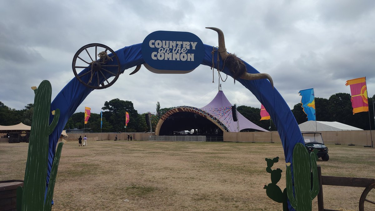 ThisisRiverside's tweet photo. 👢 Howdy #London, Howdy #SWLondon
🤠 Join us from 1PM for a special Outside Broadcast LIVE from DAY 2 of #CountryOnTheCommon
📻 DAB | 💻 Web | 📱 App | 🔊 “Play Riverside Radio”
#LBOC2025 #CountryMusicLondon #Wandsworth #Wandsworth #TootingCommon https://t.co/Q0XyeFVzJ9