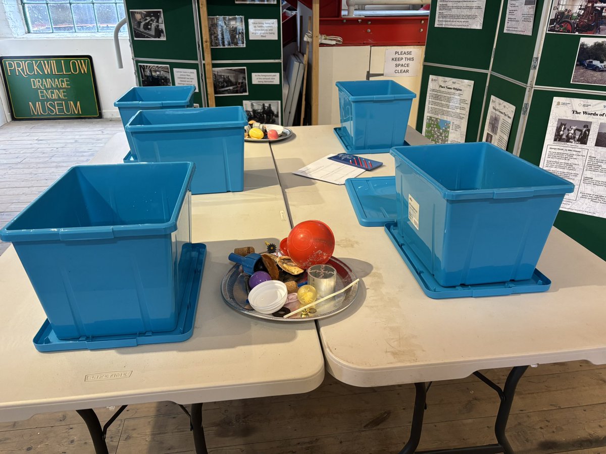 FenEngineMuseum's tweet image. It’s our #ScienceDay today! Free entry and it’s nice and dry inside!! with a great exhibition from @fossiljourneys