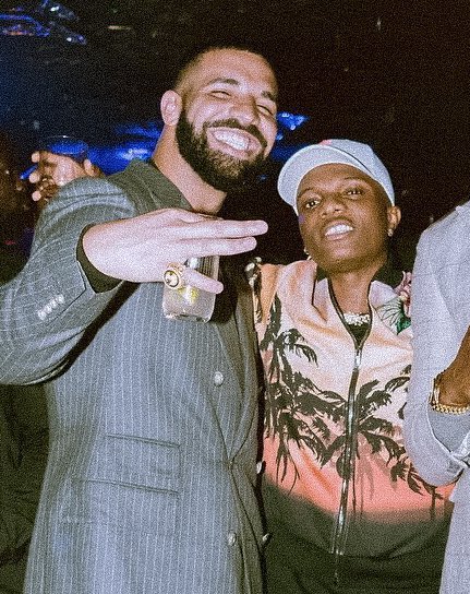 Wizkid’s “Come Closer” ft. Drake has reportedly sold 570.5K units in the UK 🇬🇧 

– PLATINUM 🔜

via <a href="/OpinionatedYute/">OpinionatedUK</a>