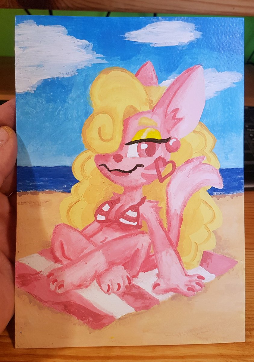 Attack on <a href="/ShyShyOctavia/">✨🧁 cupcake 🧁✨ 🔜 aurawra</a> It's so hot here that beach motive fits well.