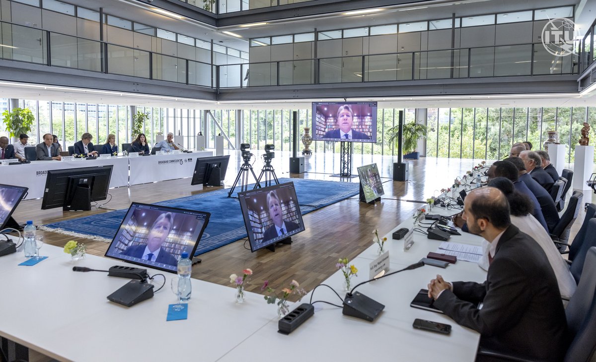 UNBBCom's tweet image. "Since 2010, Internet users have grown by the billions. To expand on this progress, we need forward-looking regulation, strong investment, digital transformation in business & public institutions, and digital skills.”
– Carlos M. Jarque on behalf of @UNBBCOM Co-Chair Carlos Slim