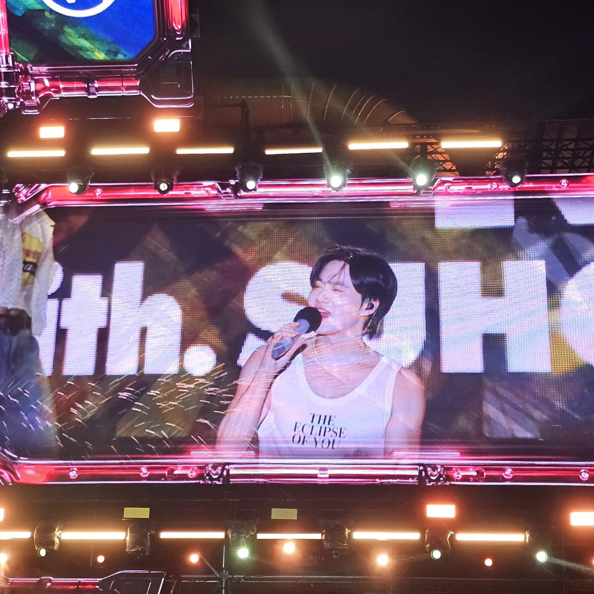 [250706 Suho At Waterbomb Korea]

OMG SUHOO 

cr. ttena_0408
#Suho