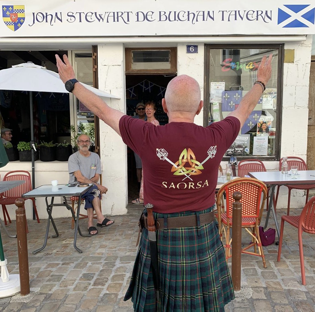 A wee visit to a pal in France. Guy (his name is) owns a Scottish bar in a really wee village in the middle of the country. He’s 100% French &amp; loves our country.