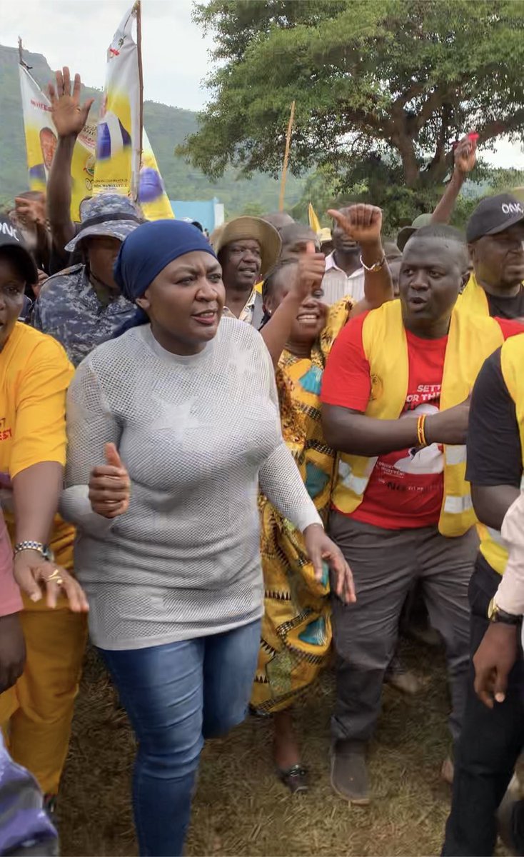 OliveNabimanyaK's tweet image. Right about now, the long awaited for SPA/PA @ChiefMuzzukulu has arrived at the venue to officiate the empowerment outreach in Bulambuli. She will be delivering Jajja’s package to thé Bazzukulu. 

#TovaKuMain2026