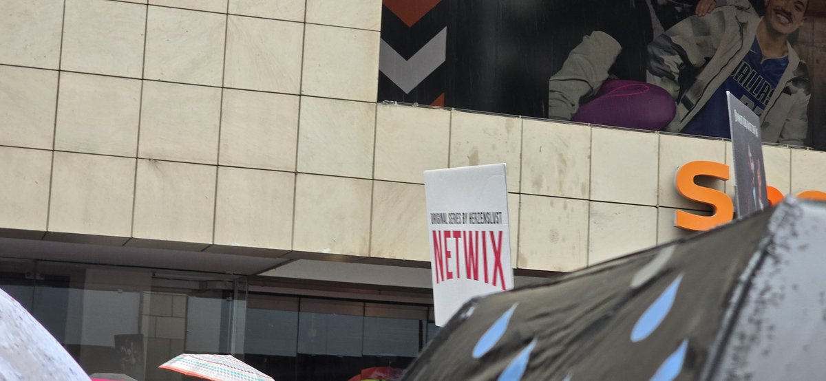 _BennyOtt_'s tweet image. Hihi, irgendwie schon interessante Plakate #ColognePride #CSDKöln #CSDCologne