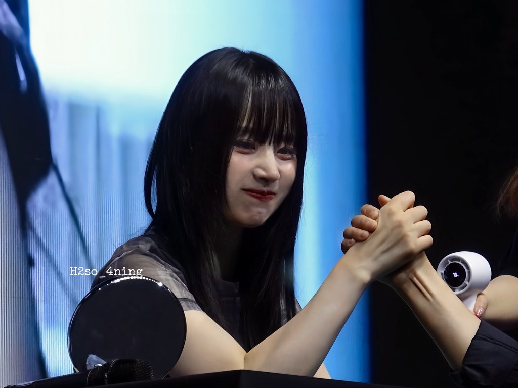 1syola's tweet photo. 250705 SH
넘 귀여웡(>﹏<)
보고싶어요ㅠㅠ

#seola #설아 https://t.co/jxKbjLeRJA