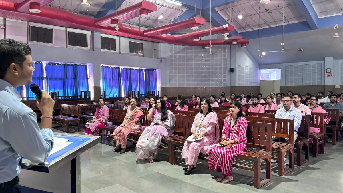 MdvmSchool's tweet photo. *Financial literacy - managing finance for a secured future*
A financial literacy session for teachers was organized at MDVM , with the aim of equipping educators with essential knowledge and skills related to personal finance management. https://t.co/RlxUKXZeml