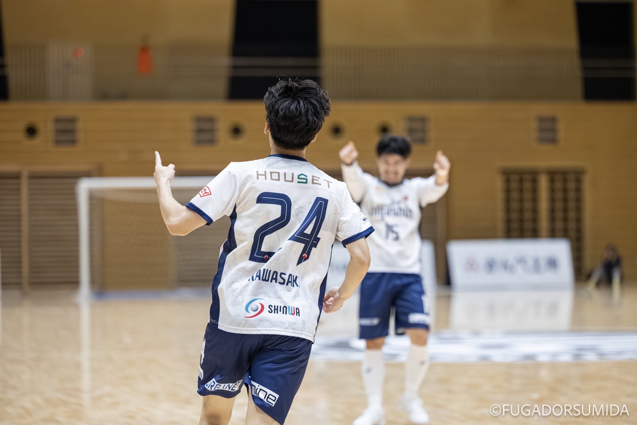 柊ページ ジュニア軟式グラブ ゼロワンステージ オールラウンド用 サイズ