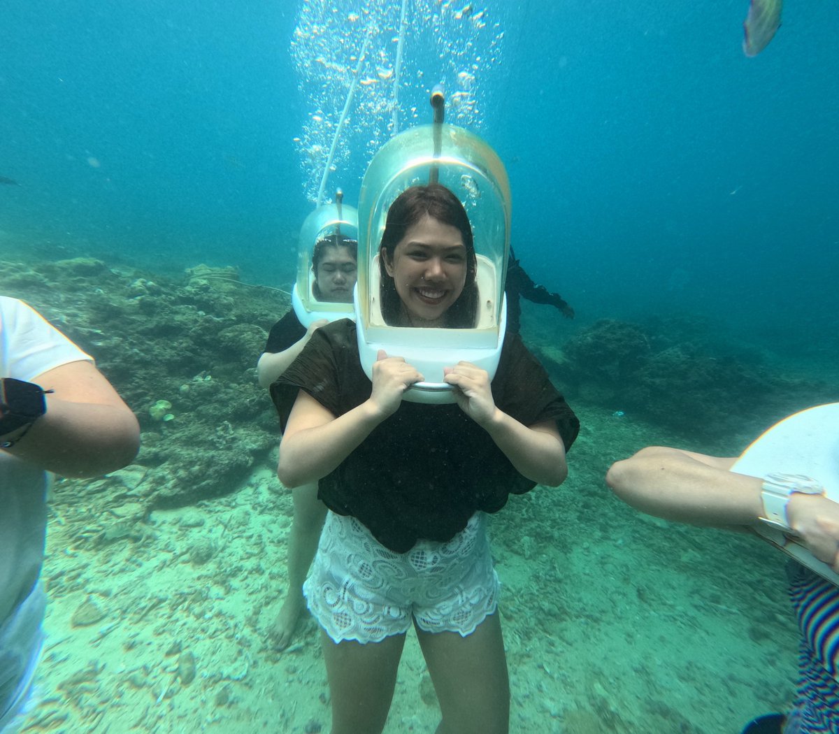 MisseoSoup's tweet photo. Proof of Travel!!!
I need to do this for @SuccinctLabs Summer 🤿
I DONT EVEN KNOW HOW TO SWIM! I’m Smiling even i’m so so so scared 😭😫
#HelmetDiving #ForOnce #ProofOfTravel #Succinct https://t.co/OO4DNd1Uaa