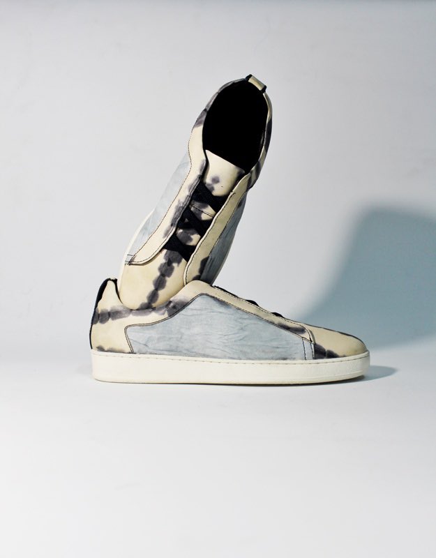 jootawaala's tweet image. From trying Tie-dye on leather for the first time to making this one of a kind sneaker. 😬