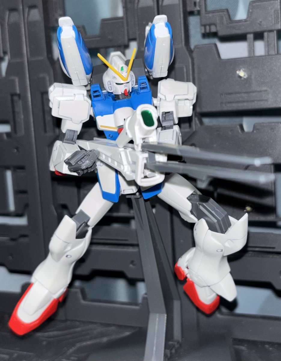 Hideyan021981's tweet image. 懐かしい機体を作ってみた✨
Vダッシュガンダム完成❣️
#ガンプラ #めこ丸隊 #みりプラ
#ガンプラ好きとつながりたい
#機動戦士Vガンダム #Vダッシュガンダム