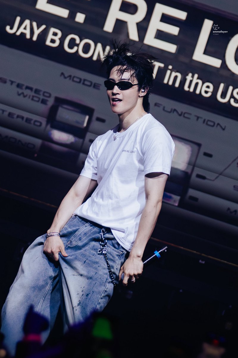 ไอ้เหี้ยพี่แจบอมหล่อเกิ้นนนนนนน