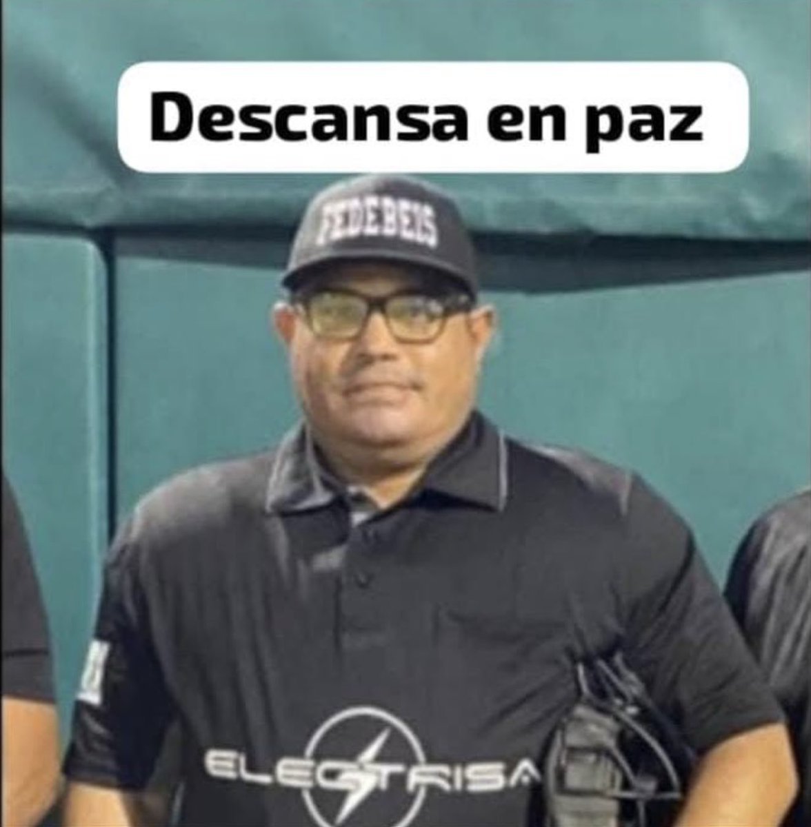 Fallece árbitro de nuestro beisbol nacional, gran persona y buen amigo AZAEL DOMÍNGUEZ JR el beisbol de Herrera está de luto, mis más sinceras condolencias a sus familiares en especial a mi amigo AZAEL DOMÍNGUEZ PADRE, que el TODOPODEROSO Y MISERICORDIOSO lo tenga en la gloria