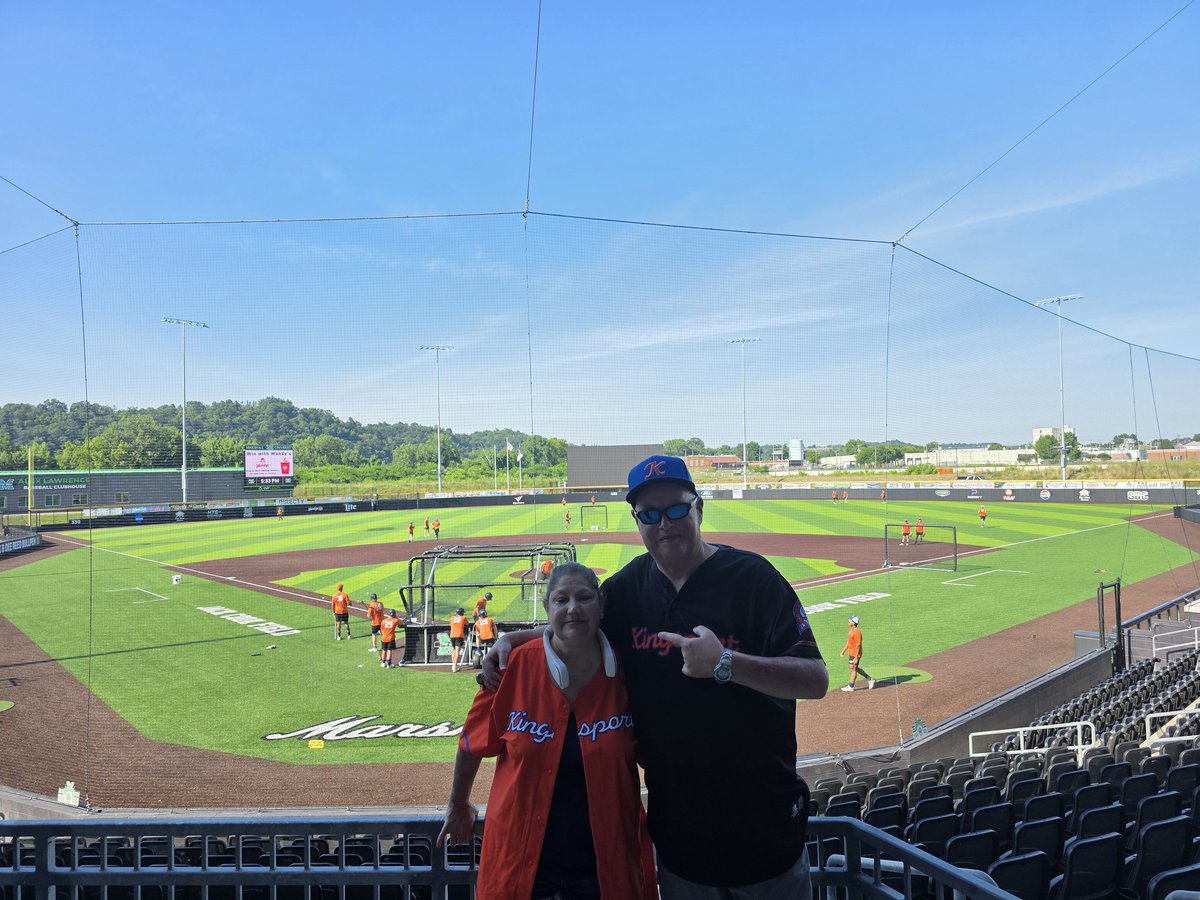 RoyHead8's tweet photo. We are here to support our @KingsportAxmen 
Keep your blade sharp 
#axmenbaseball https://t.co/eyAQqdY2ZX