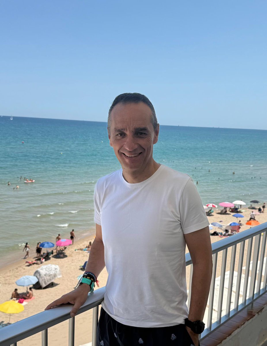 Disfrutando con la familia de las vacaciones. Mediterráneo.