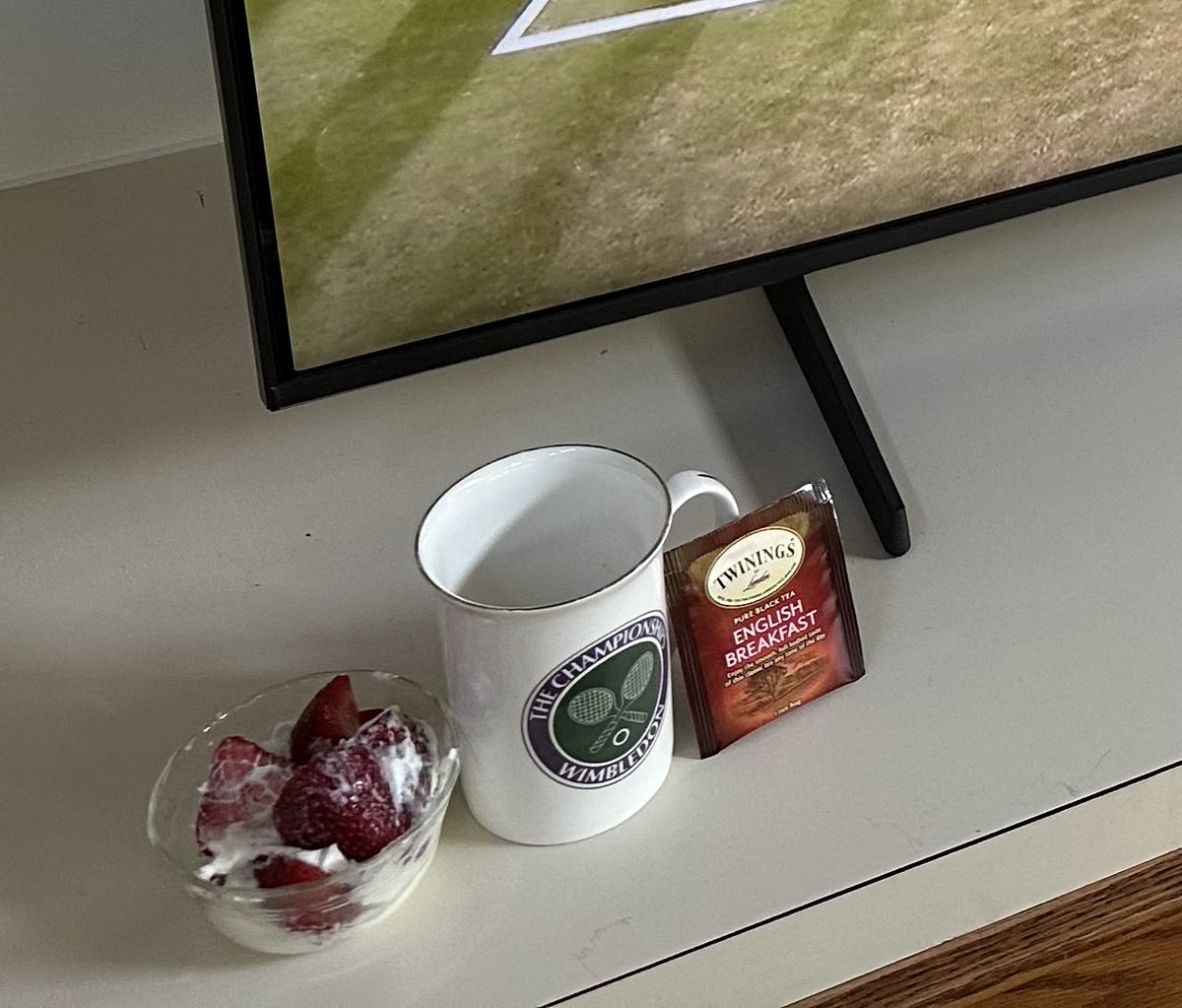 dkrucoff's tweet image. For years I would tweet on this day and scold the Championships for not playing on the middle Sunday. Now I am happy to be enjoying my breakfast @Wimbledon today.
