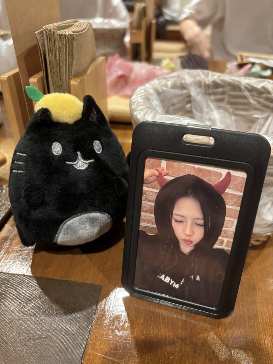 出去玩～
<a href="/yanwuzhaolie1/">炎武昭烈🔥</a>  <a href="/BarrydantueiTMT/">東巴瑞👾</a>  <a href="/Doge_AKZ/">AKZ</a>  <a href="/jk452879/">默宵</a>  #懂系