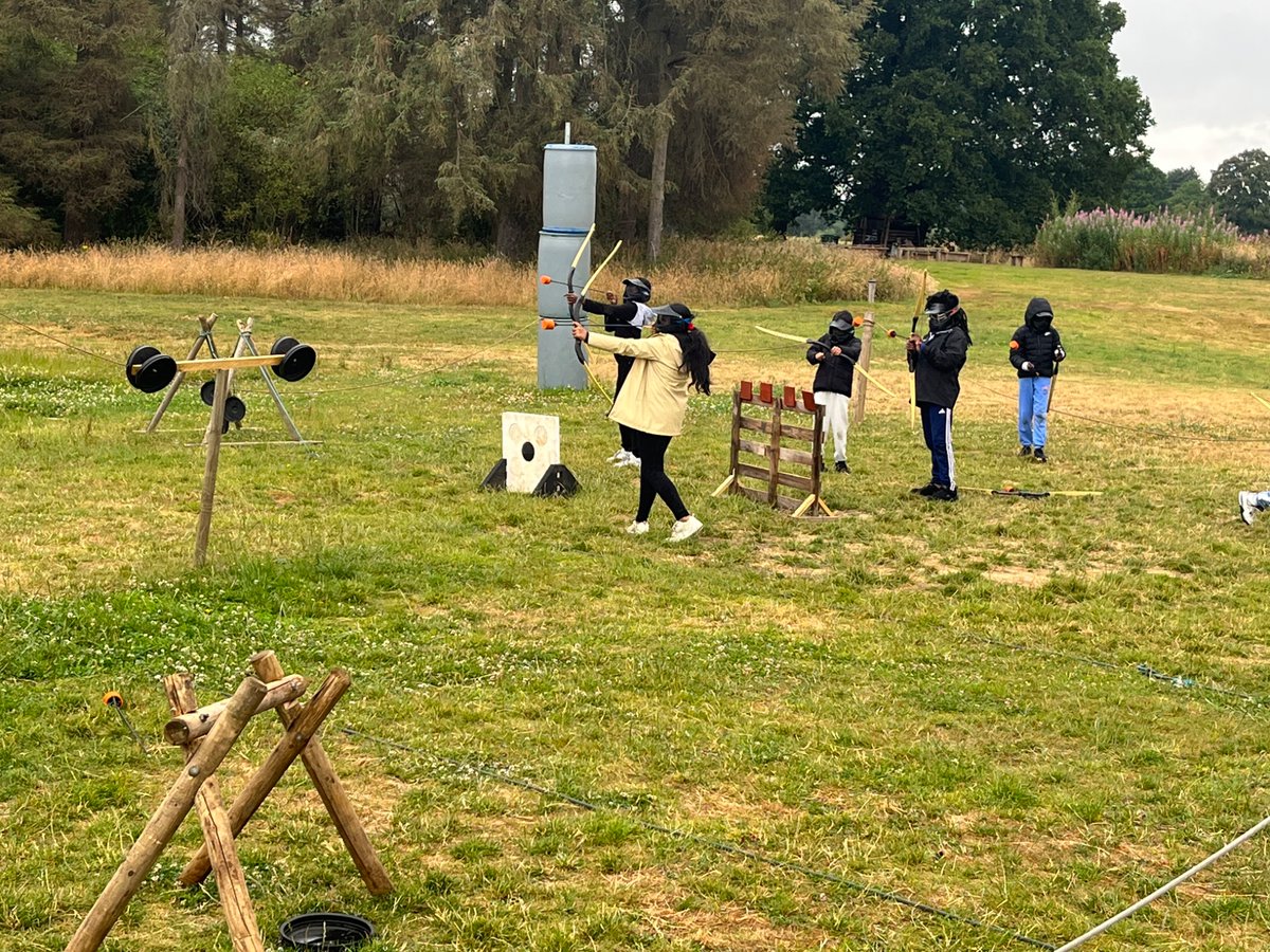 SSPP_Primary's tweet image. We’ve had four seasons in one day weather wise but a cracking morning shooting each other during Archery Tag and a complete leap of faith with Trapeze. #Condover2025 #SSPP
