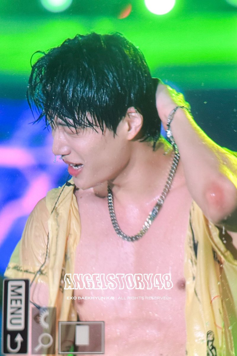 he looks crazy handsome 🫠
#KAIxWATERBOMB #KAI_WATERBOMB_SEOUL