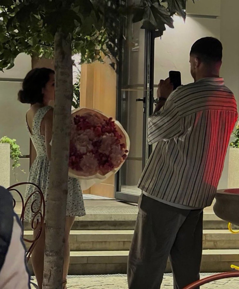 Olmayalım mı seninle şöyle