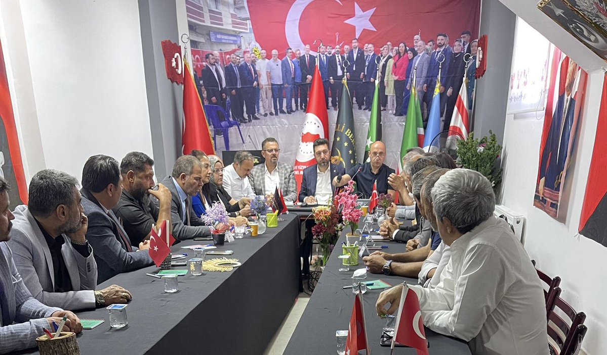 Türkiye Yüzyılı Partisi Merkez Yönetim Kurulu aylık olağan toplantımızı, Genel Başkanımız Sayın Murat Şahin’in başkanlığında gerçekleştirdik.

CENAB-I ALLAH, Aziz Milletimizin istek ve taleplerine çare ve çözüm bulmamızı nasip eylesin.