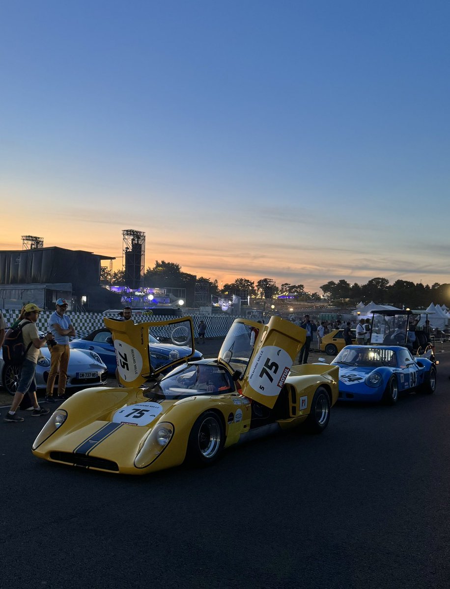 Après 3 jours de marche (et des coups de soleil), il serait temps de publier quelques photos…
#LeMansClassic2025