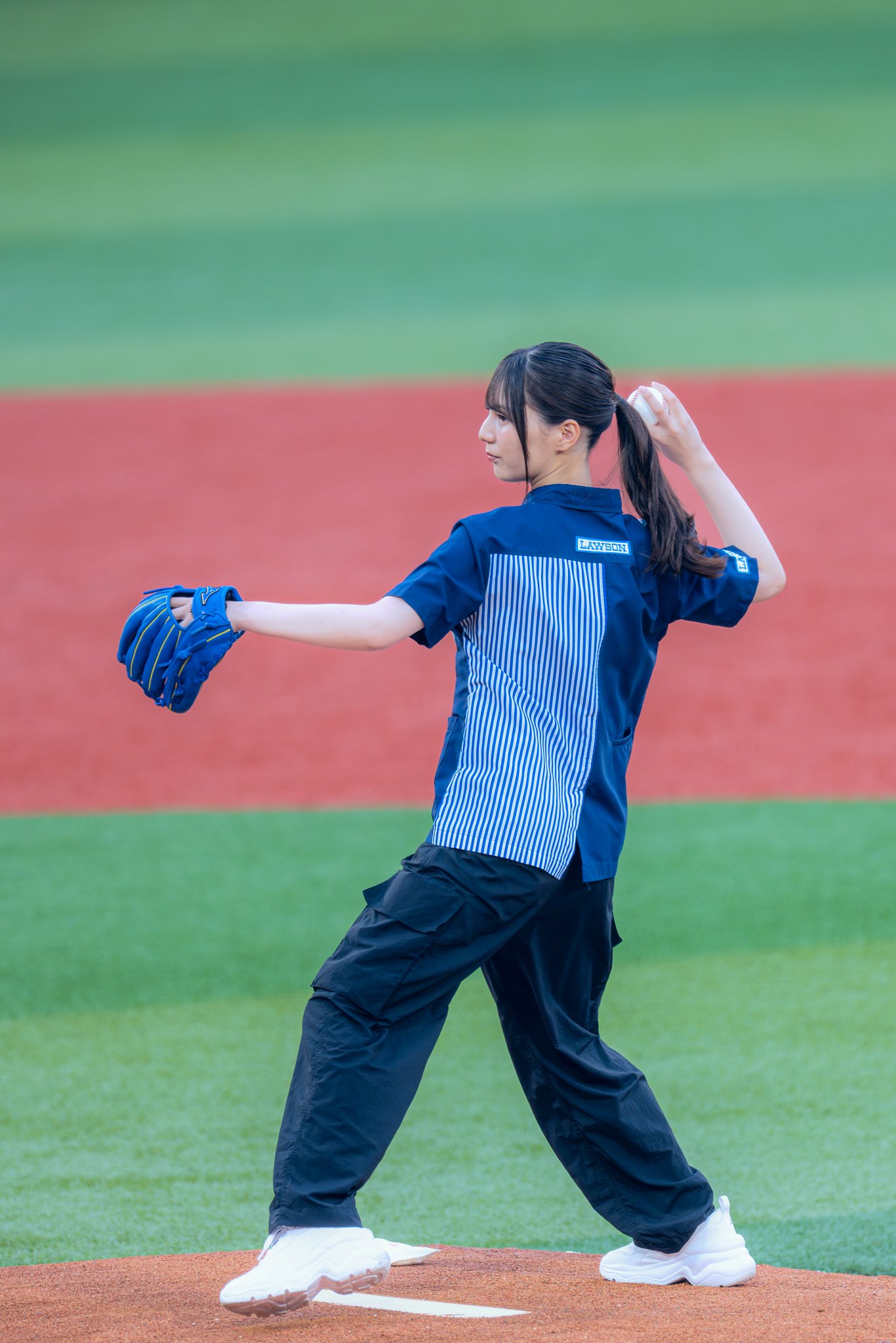 【定価】XXLサイズ　日向坂46　小坂菜緒　個別サッカーユニフォーム 希少 XXLサイズ 日向坂46 小坂菜緒 個別サッカーユニフォーム