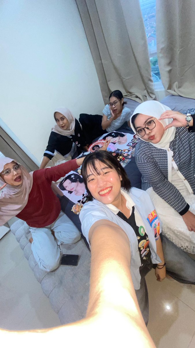𝙧𝙚𝙫𝙞 #dyd .☘︎ ݁˖ tweet media