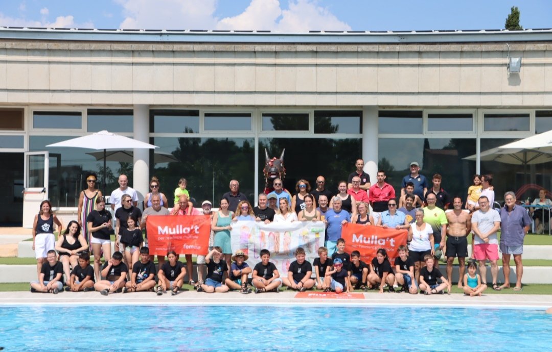 Futbol Club Atlètic de Valls (@atleticvalls) on Twitter photo 💦 MULLA'T 2️⃣0️⃣2️⃣5️⃣💙
Un any més el FC Atlètic de Valls ha estat present ( juntament amb d'altres entitats, clubs i i esportistes) a la Piscina Municipal del Fornàs de #Valls pel MULLA'T.
Acte organitzat per la <a href="/FundacioEM/">Fundació Esclerosi Múltiple</a> el PME Valls i l' <a href="/VallsAjuntament/">Ajuntament de Valls</a>
Foto <a href="/elvallenc/">El Vallenc</a> 💦 MULLA'T 2️⃣0️⃣2️⃣5️⃣💙
Un any més el FC Atlètic de Valls ha estat present ( juntament amb d'altres entitats, clubs i i esportistes) a la Piscina Municipal del Fornàs de #Valls pel MULLA'T.
Acte organitzat per la <a href="/FundacioEM/">Fundació Esclerosi Múltiple</a> el PME Valls i l' <a href="/VallsAjuntament/">Ajuntament de Valls</a>
Foto <a href="/elvallenc/">El Vallenc</a>