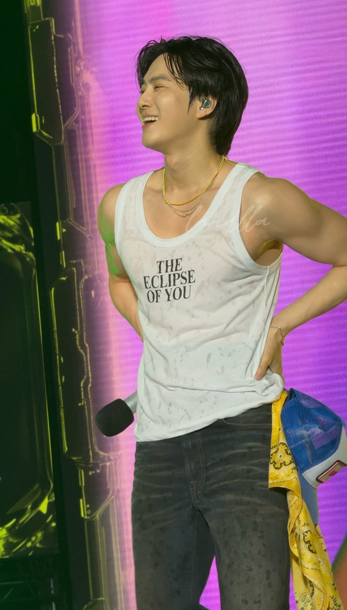 [250706 Waterbomb Korea]

Tolong bantuin bikin captionnya gaes 🔥🔥

crto
#SUHO #준면 #수호