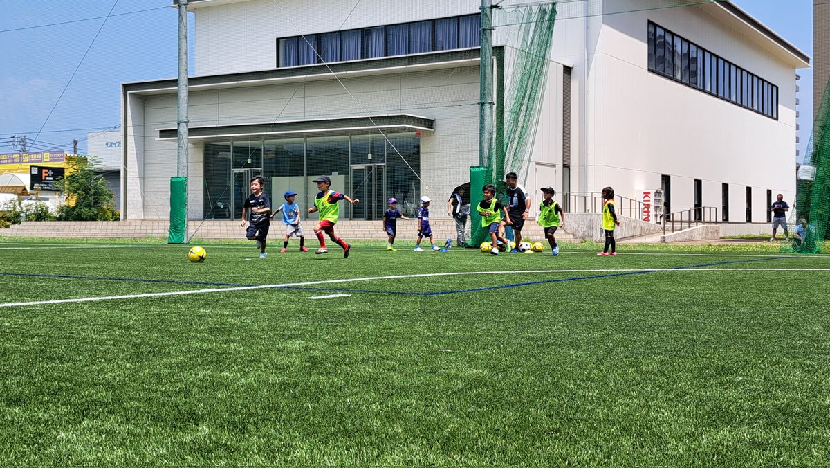 sfc_school's tweet image. 【都市学園会場】
7月から正式に始まりました!
まだまだスクール生、募集中😄
school.sanfrecce.co.jp
#sanfrecce
#サンフレッチェ広島
#サンフレッチェ広島サッカースクール
#サンフレスクール
#広島都市学園大学