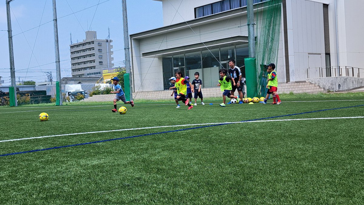 sfc_school's tweet image. 【都市学園会場】
7月から正式に始まりました!
まだまだスクール生、募集中😄
school.sanfrecce.co.jp
#sanfrecce
#サンフレッチェ広島
#サンフレッチェ広島サッカースクール
#サンフレスクール
#広島都市学園大学