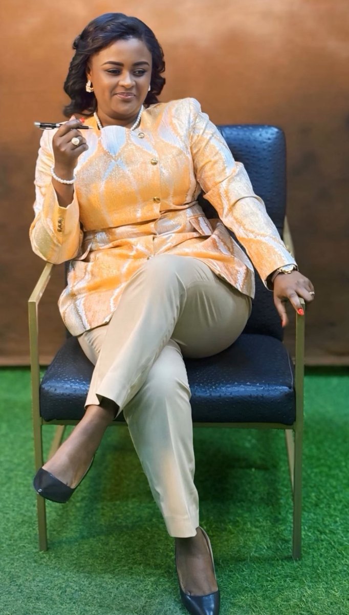 Paulette Kimuntu Kim (@kimkimuntu) on Twitter photo Le temps est le deuxième nom de Dieu
<a href="/Muyumba/">Amb.Francine MUYUMBA NKANGA 🇨🇩</a> 
#maloba Le temps est le deuxième nom de Dieu
<a href="/Muyumba/">Amb.Francine MUYUMBA NKANGA 🇨🇩</a> 
#maloba