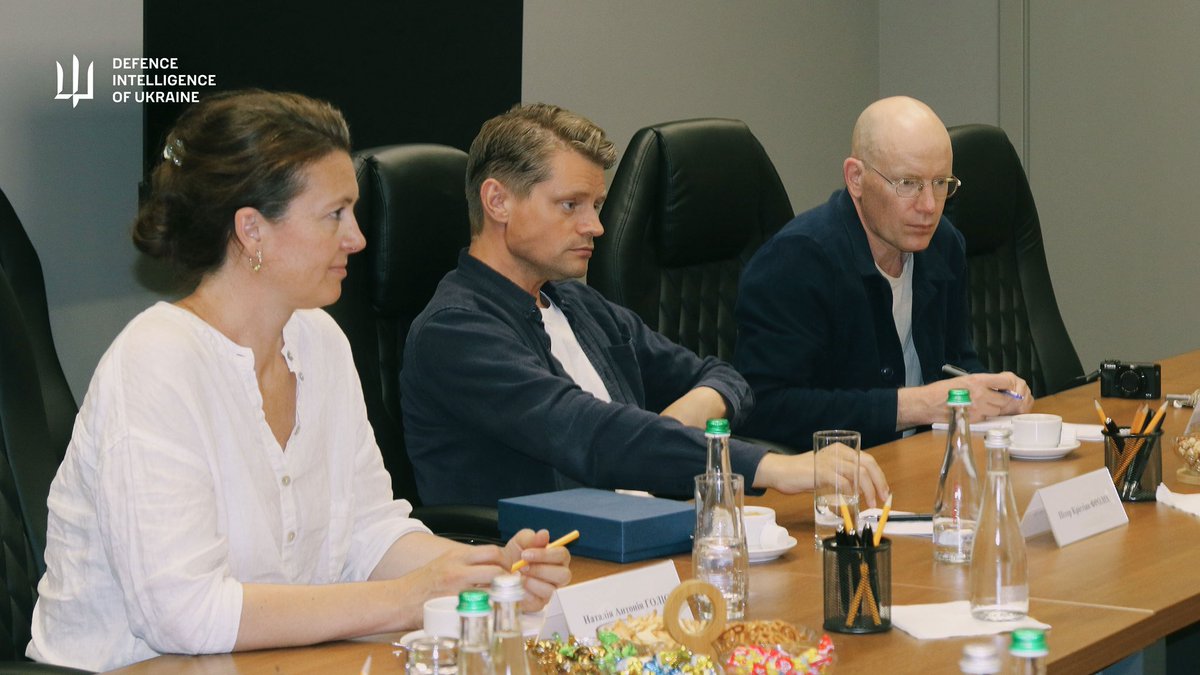 DI_Ukraine's tweet image. Lieutenant General Kyrylo Budanov, Chief of the Defence Intelligence of Ukraine, and his deputy, Major General Vadym Skibitskyi, met with Peter Frølich, a Member of the Norwegian Parliament and head of the Fritt Ukraina charitable foundation.
🔗: gur.gov.ua/en/content/pid…