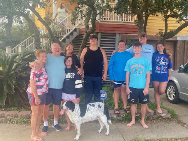 CarterT77's tweet image. I had a wonderful week with my family now but I’m ready to get back on the football field