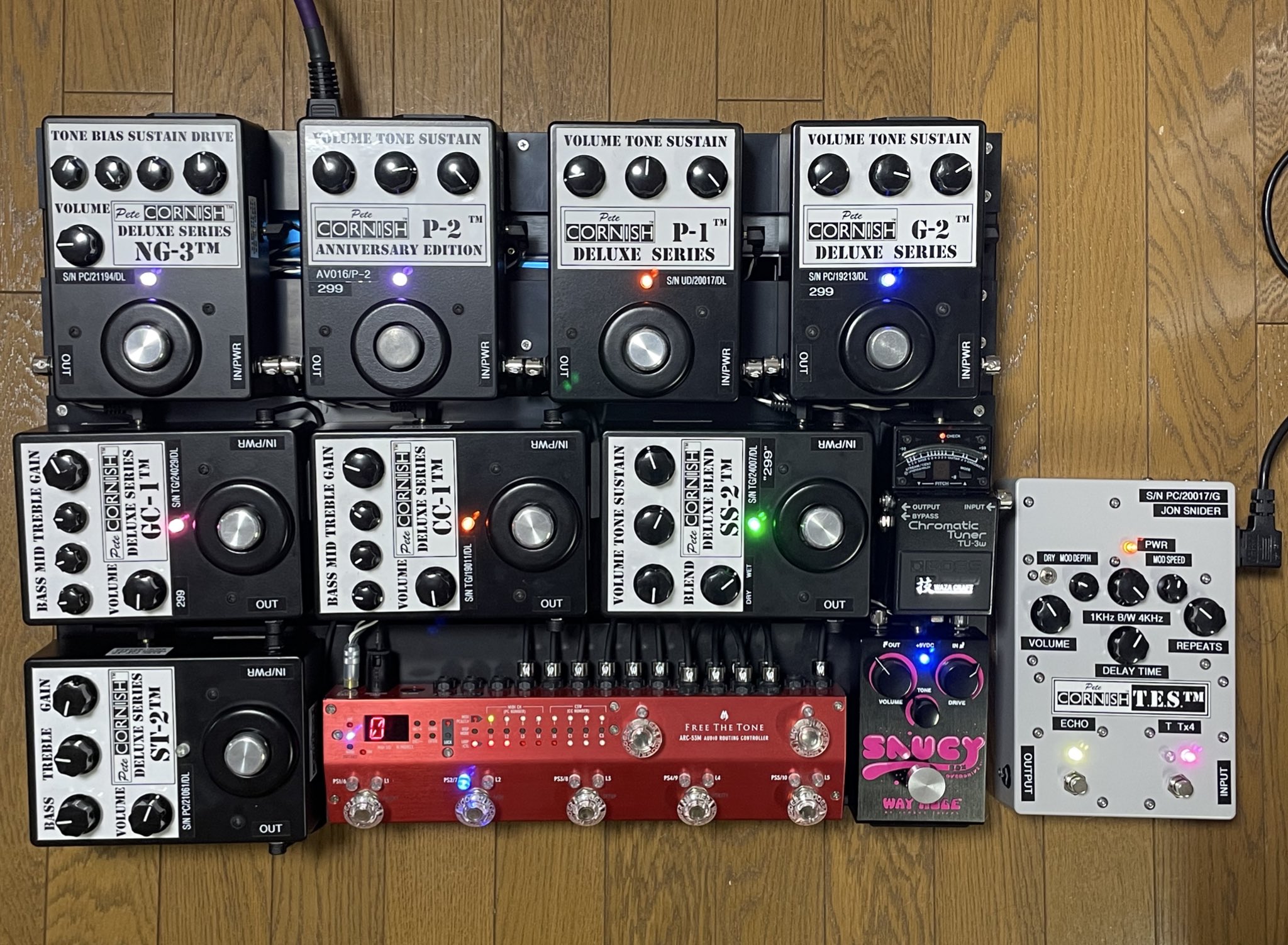 Pete Cornish P-2 ファズ　箱有り　ピートコーニッシュ Pete Cornish P-2 ファズ 箱有り ピートコーニッシュ Pete