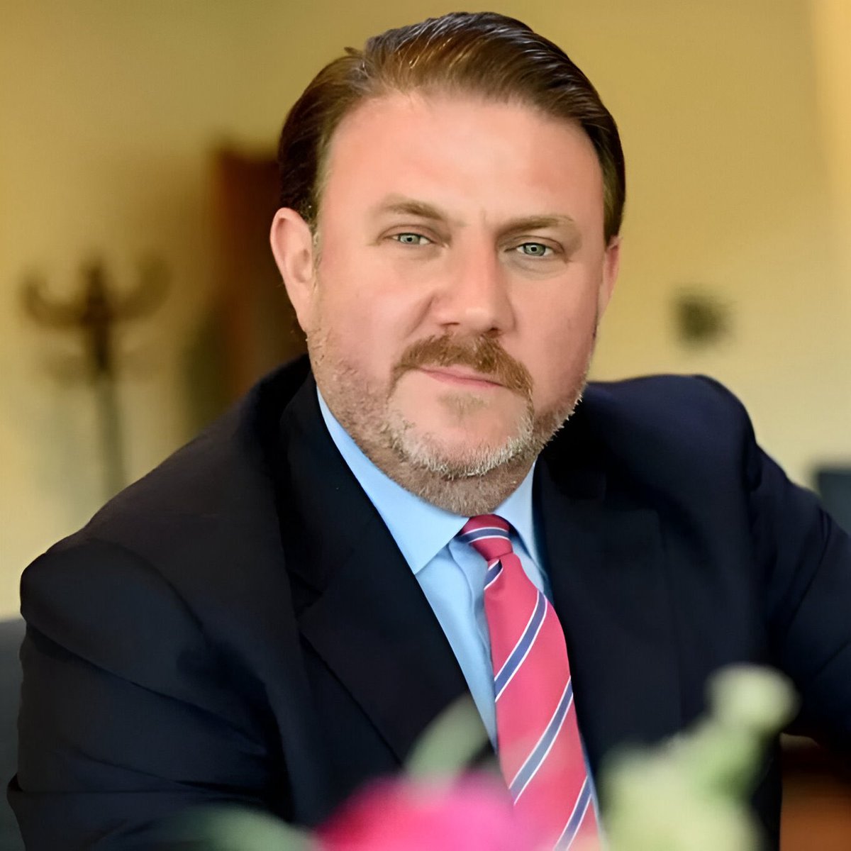 Durumu ağır olan Yiğit Bulut hastaneye kaldırılmış. 
Hakkınızı helal ediyor musunuz.!?

Benden taraf zehir zıkkım
Olsun...